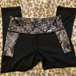 Set of two small yoga pants